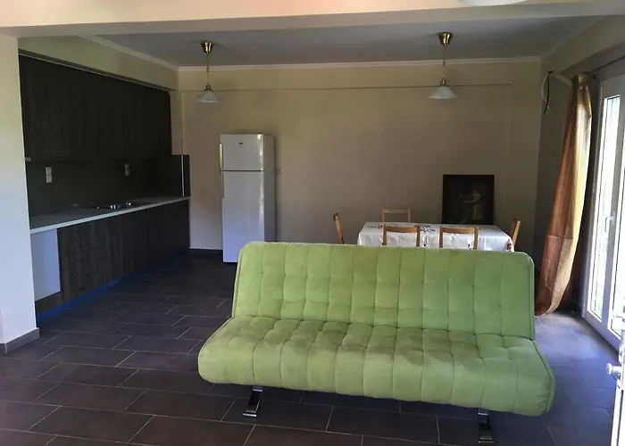 Apartment Tsoutsis *