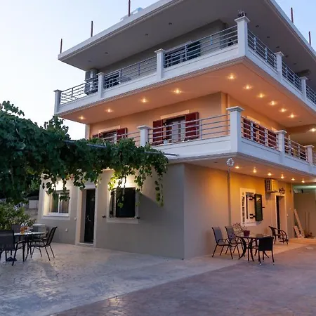 Tsoutsis Lägenhet *