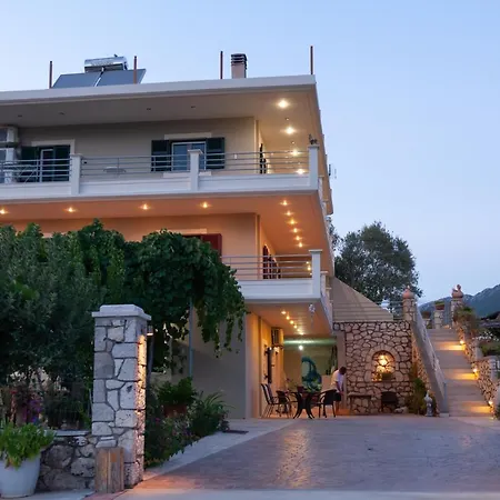 Tsoutsis Appartement *