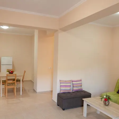 Lägenhet Tsoutsis Marandokhórion