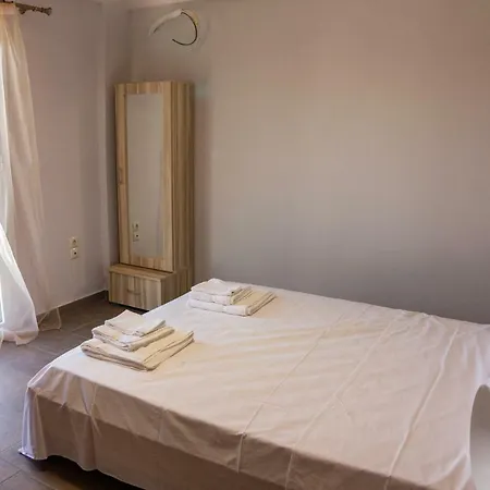 Tsoutsis Lägenhet *