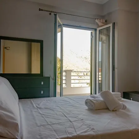 Tsoutsis * Marandokhórion