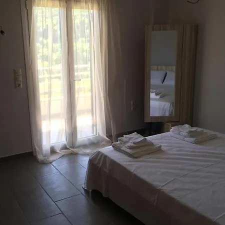 Tsoutsis Lägenhet *