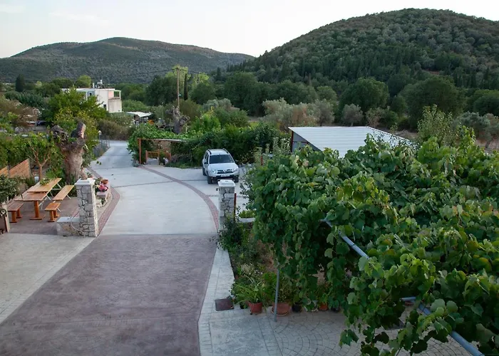 公寓 Tsoutsis Marandokhórion